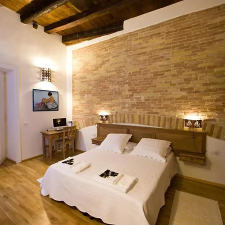 Homes Apartment *